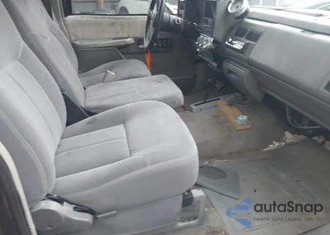 1994 GMC Sierra K1500 z USA, uszkodzony, nr VIN 2GTEK19K7R1531532